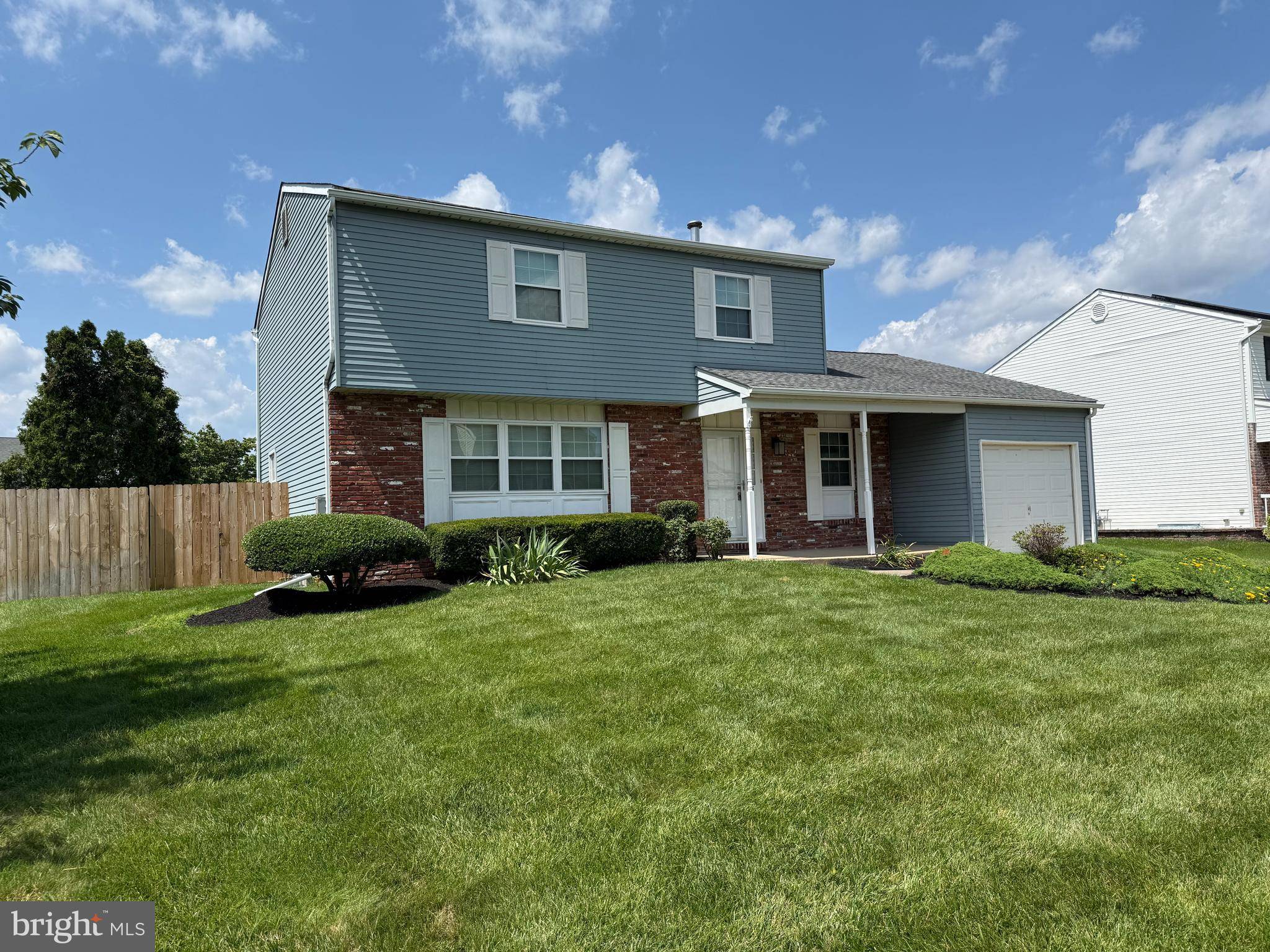Sewell, NJ 08080,15 DEERFIELD LN