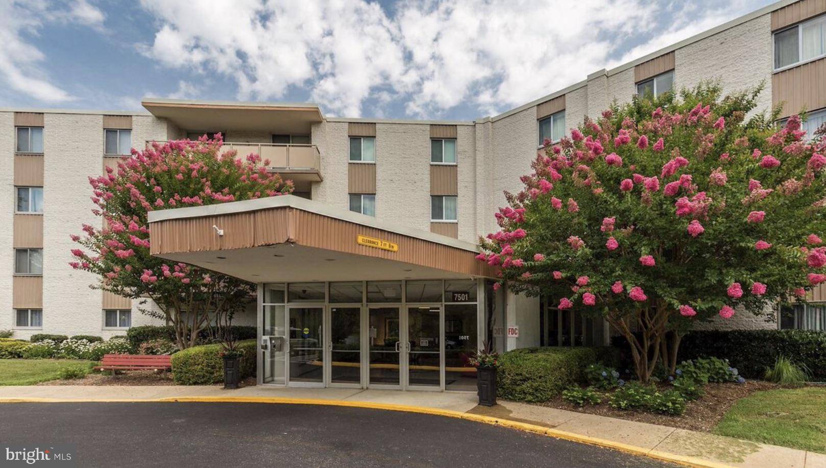 7501 DEMOCRACY BLVD #B-316, Bethesda, MD 20817