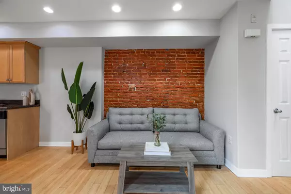 Philadelphia, PA 19146,1516 CATHARINE ST #2