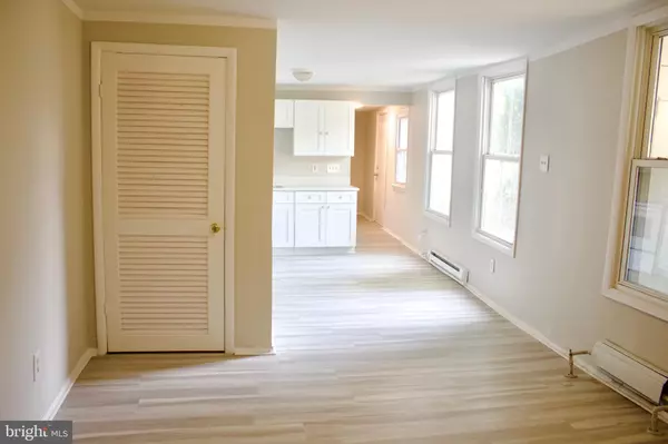 Burlington, NJ 08016,304 YORK ST