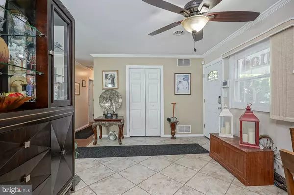 Willingboro, NJ 08046,52 BELHURST LN