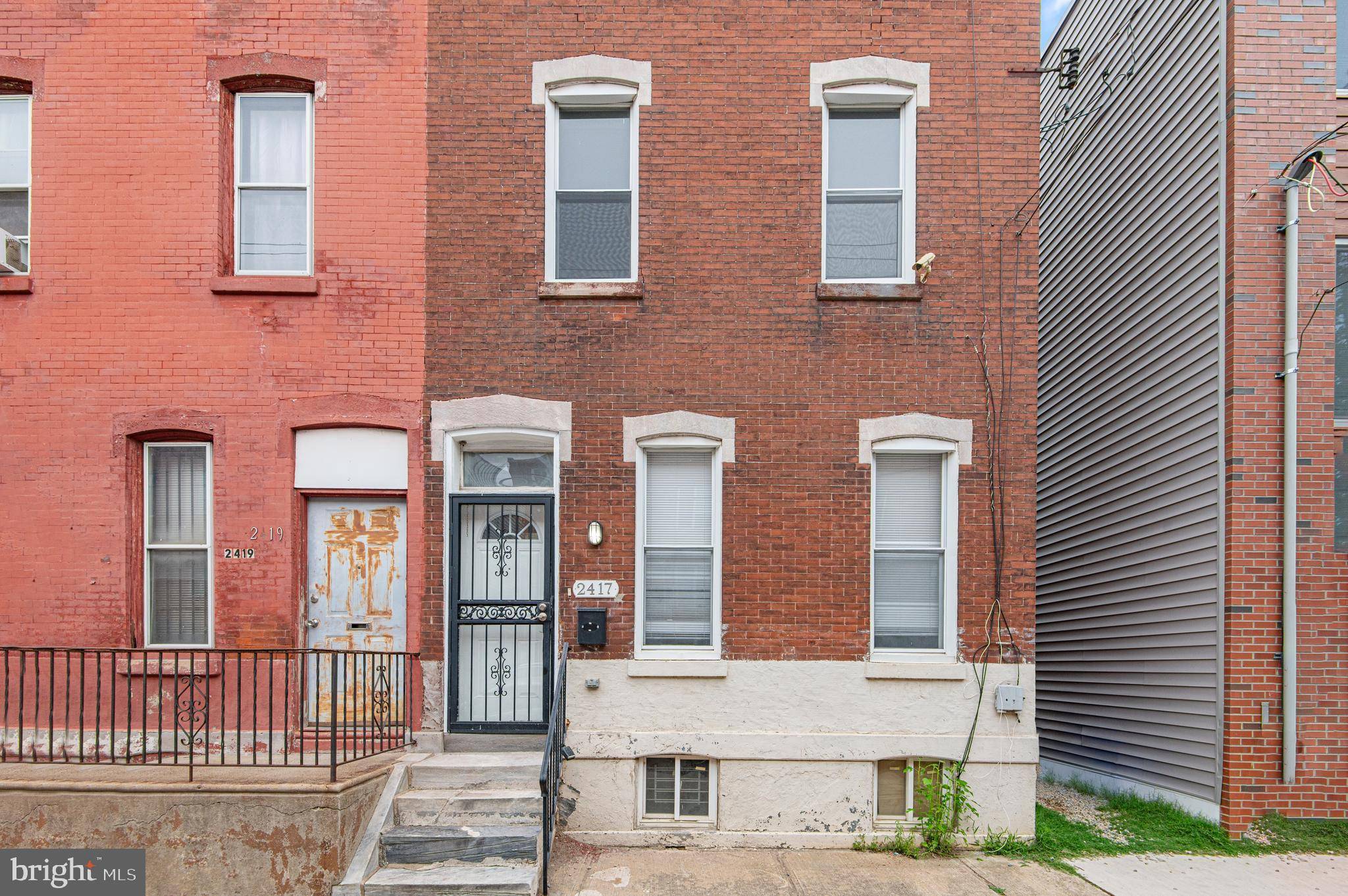 Philadelphia, PA 19121,2417 W MASTER ST
