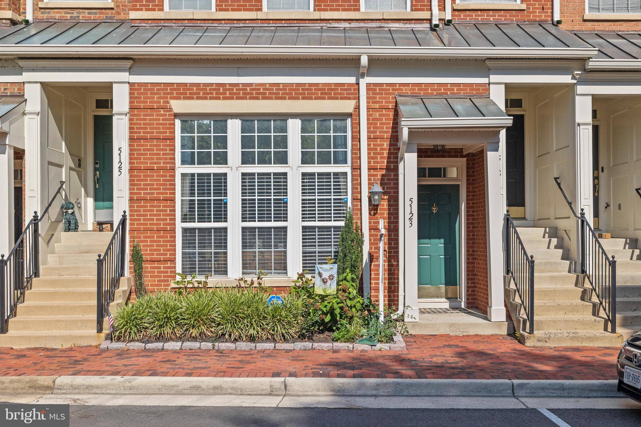 Alexandria, VA 22304,5123 DONOVAN DR