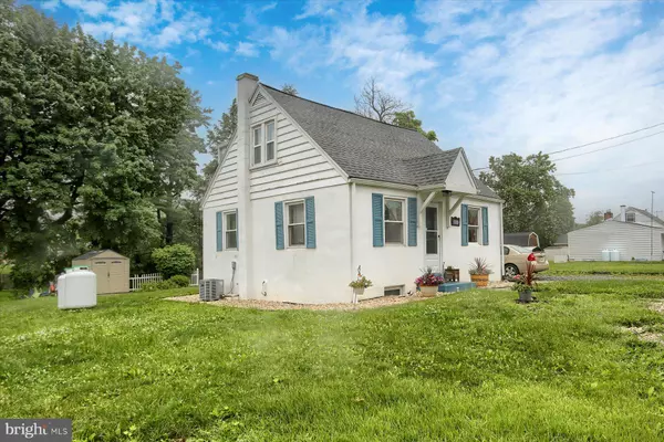 Carlisle, PA 17013,1806 SUNCREST DR