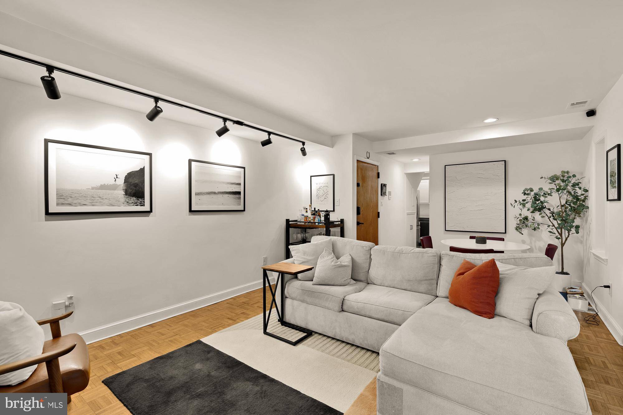 Washington, DC 20009,1811 19TH ST NW #2