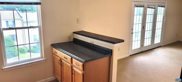 Charlottesville, VA 22903,1356 VILLA WAY #E