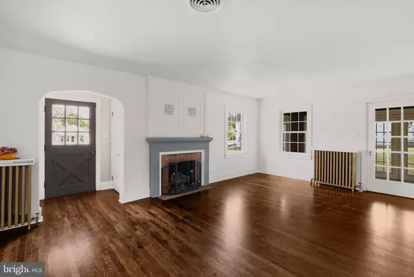 Winchester, VA 22603,327 BRYARLY RD