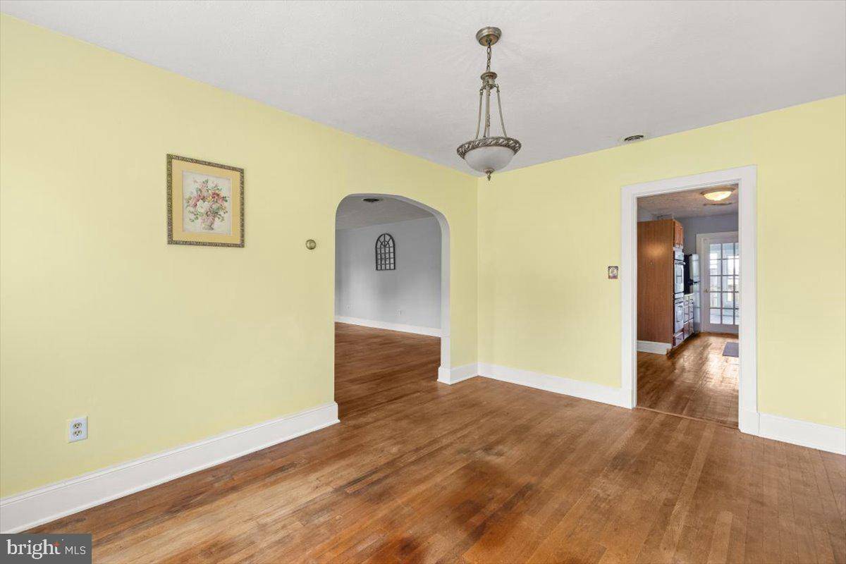 Winchester, VA 22603,327 BRYARLY RD