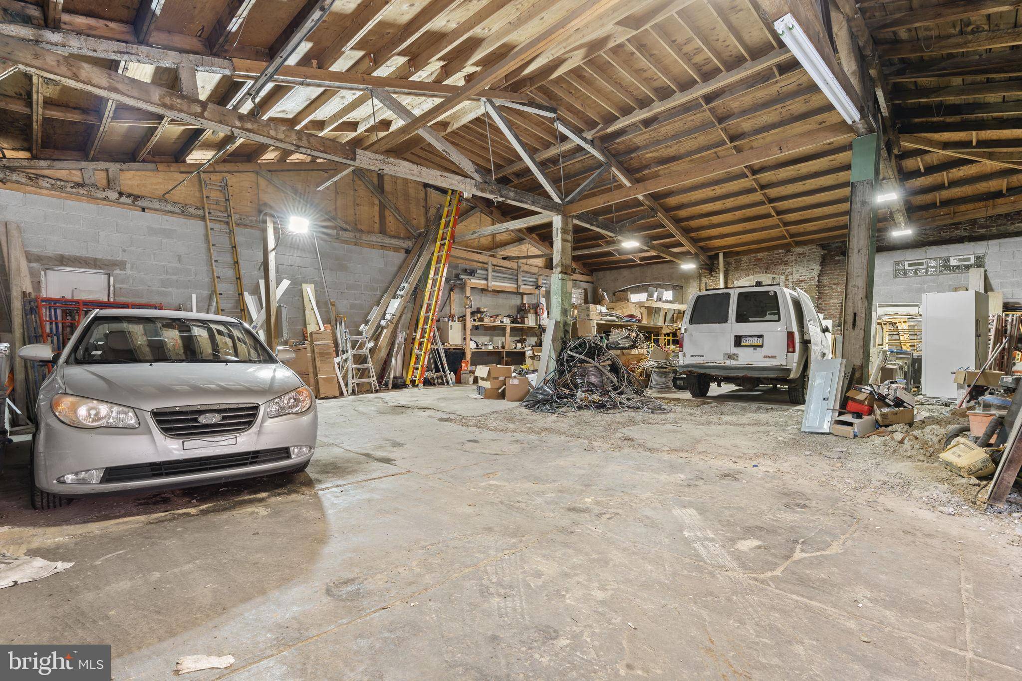 Philadelphia, PA 19134,3320-36 EMERALD ST