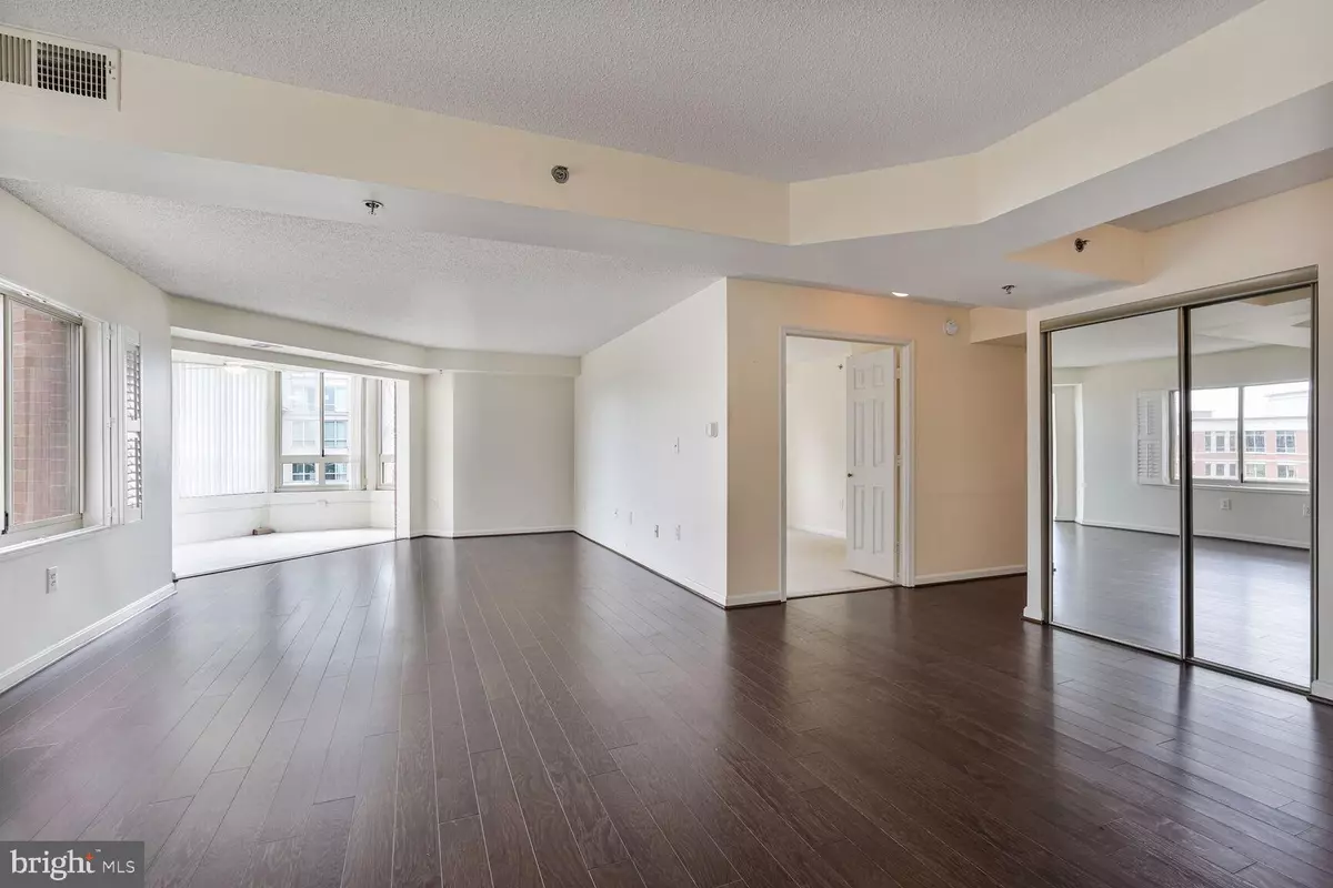 Alexandria, VA 22314,2151 JAMIESON AVE #809