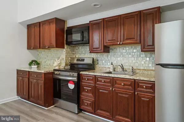 Philadelphia, PA 19119,6539 BERDAN ST