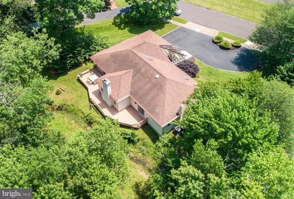 Warrington, PA 18976,2381 GREENSWARD S