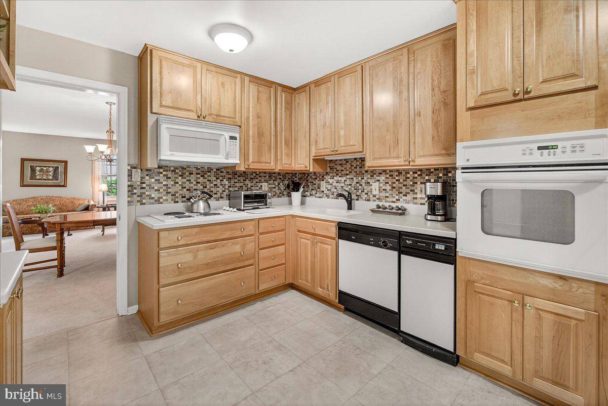 Bethesda, MD 20817,7504 WESTLAKE TER #25