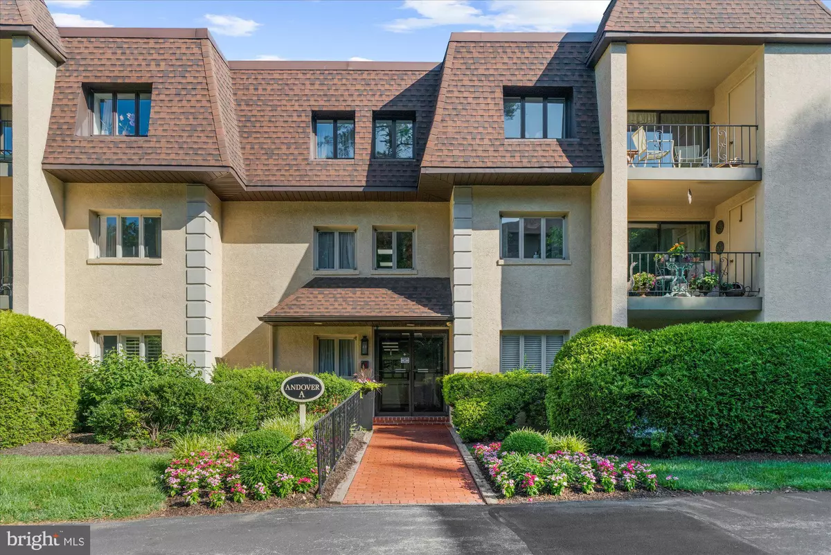 Bryn Mawr, PA 19010,306A SUMMIT DR
