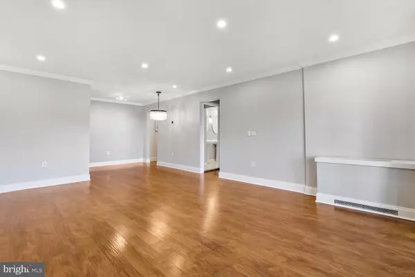 Bethesda, MD 20817,10300 WESTLAKE DR #210