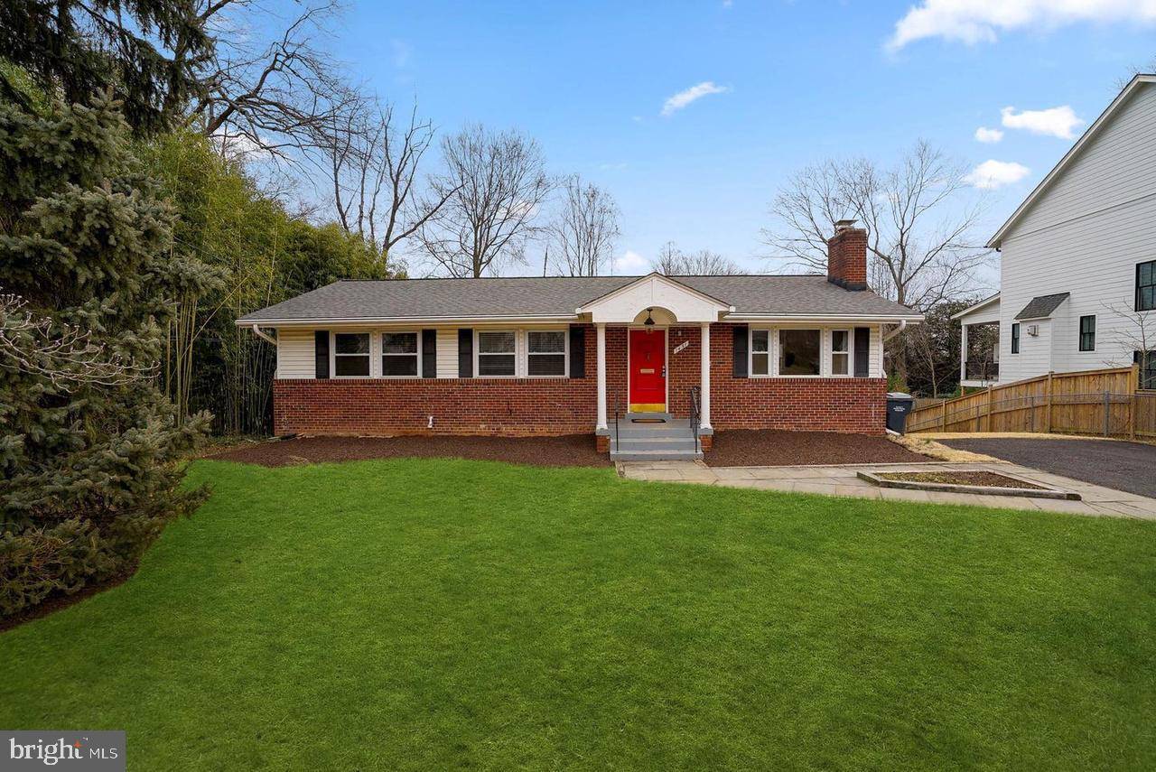 1451 WASP LN, Mclean, VA 22101