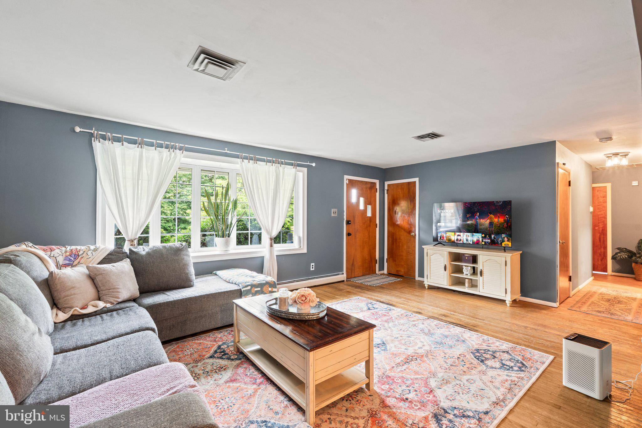 Warminster, PA 18974,298 DAVISVILLE RD