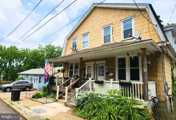 Easton, PA 18042,2463 HILLSIDE AVE