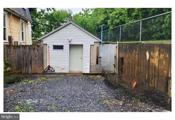 Easton, PA 18042,2463 HILLSIDE AVE