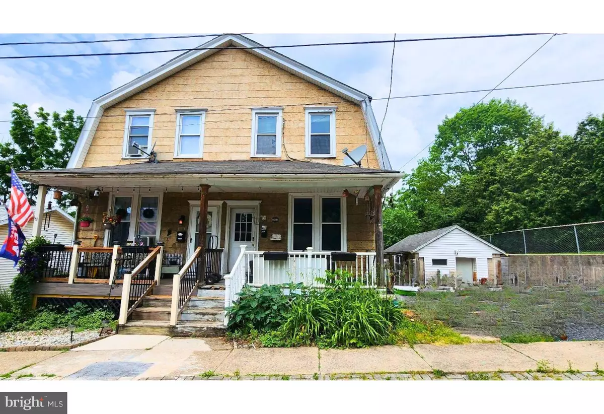 Easton, PA 18042,2463 HILLSIDE AVE