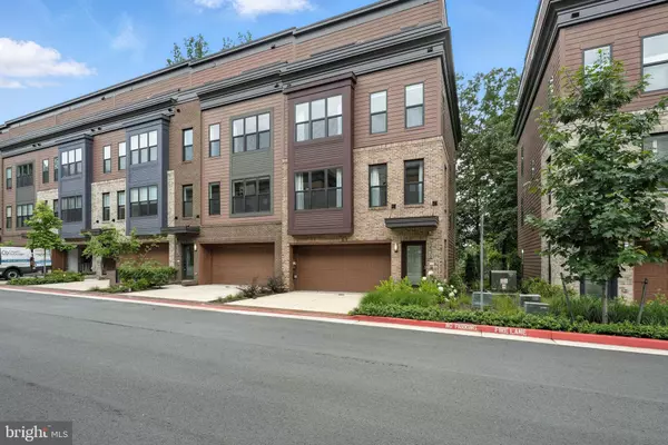 Fairfax, VA 22031,3536 SUTTON HEIGHTS CIR