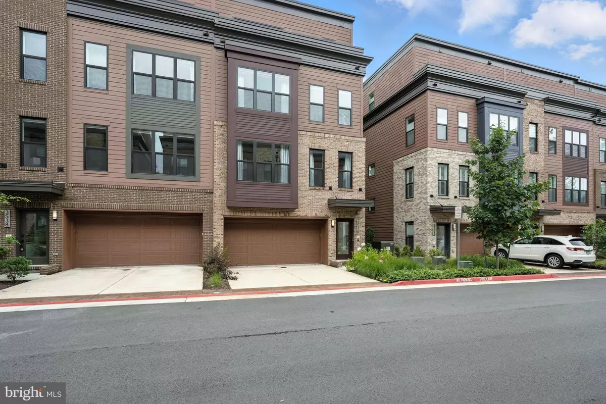 Fairfax, VA 22031,3536 SUTTON HEIGHTS CIR