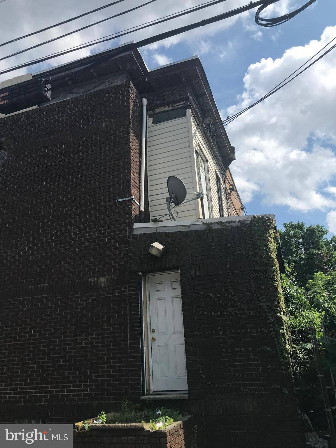 Philadelphia, PA 19132,2462 N MYRTLEWOOD ST