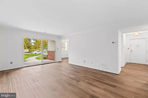 Lutherville Timonium, MD 21093,2 STAPLETON CT #102