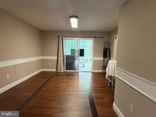 Alexandria, VA 22303,4105 SUNBURST CT