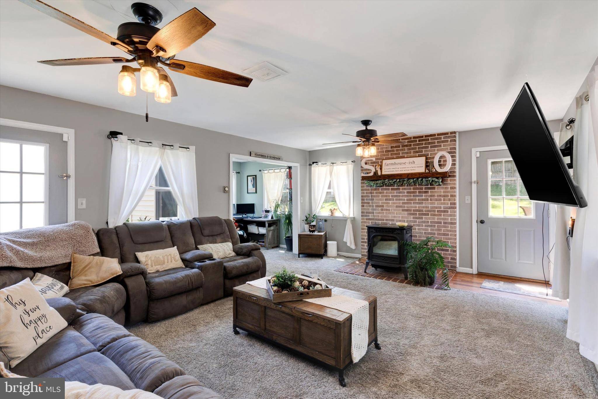 Ephrata, PA 17522,151 VALLEY VIEW DR