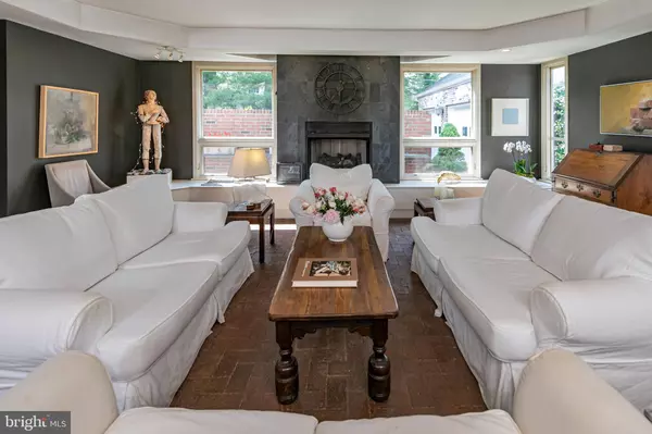 Princeton, NJ 08540,697 PROSPECT AVE