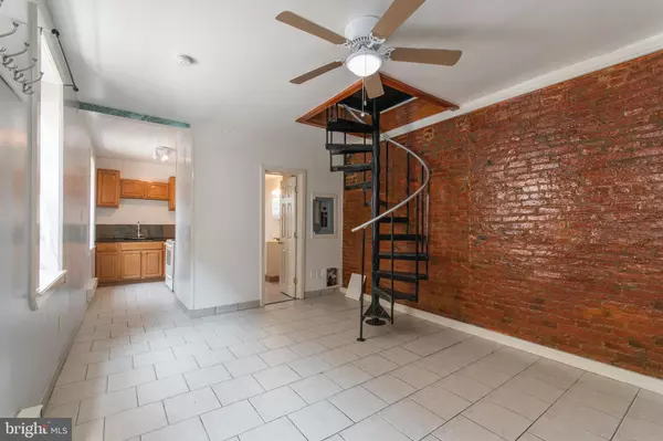 Philadelphia, PA 19123,513 W GIRARD AVE #2R