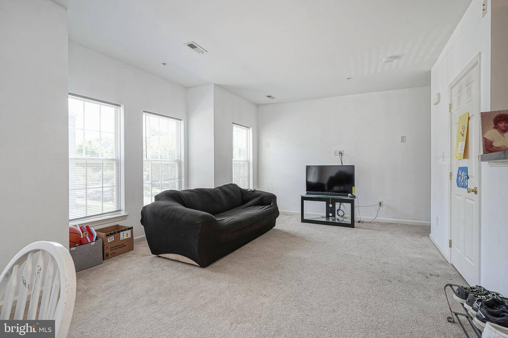 Riverside, NJ 08075,7 FOX CT
