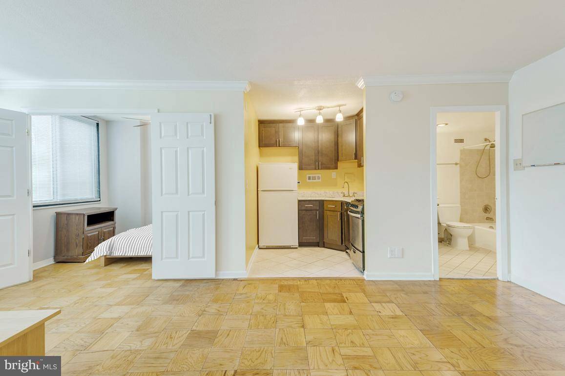 Washington, DC 20037,2201 L ST NW #212