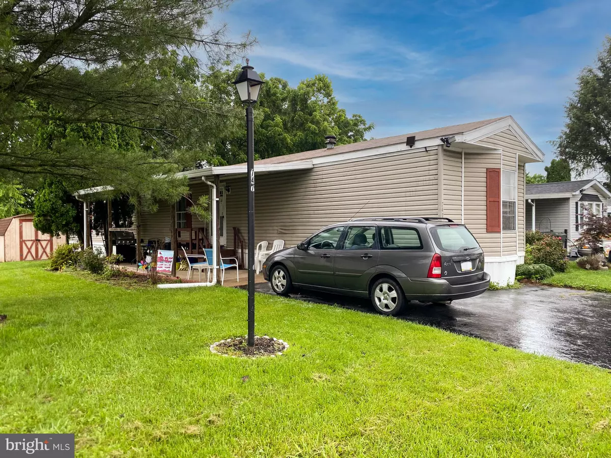 York, PA 17402,747 LAURA LN