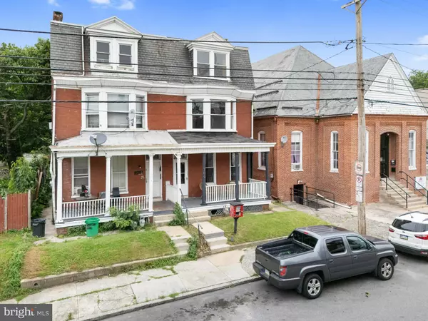 York, PA 17401,709 W KING ST