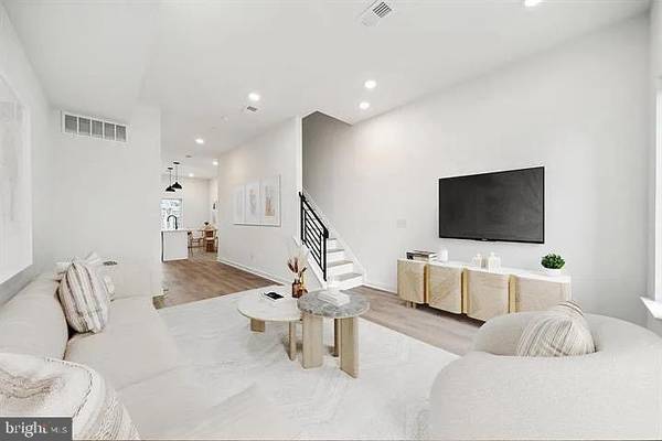 Philadelphia, PA 19132,1305 W CLEARFIELD ST