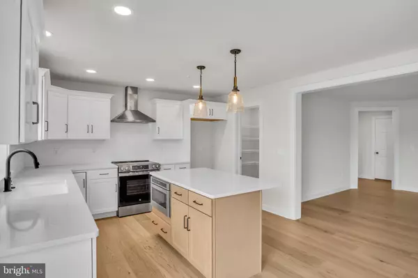 Annville, PA 17003,107 CANDLER WAY #046