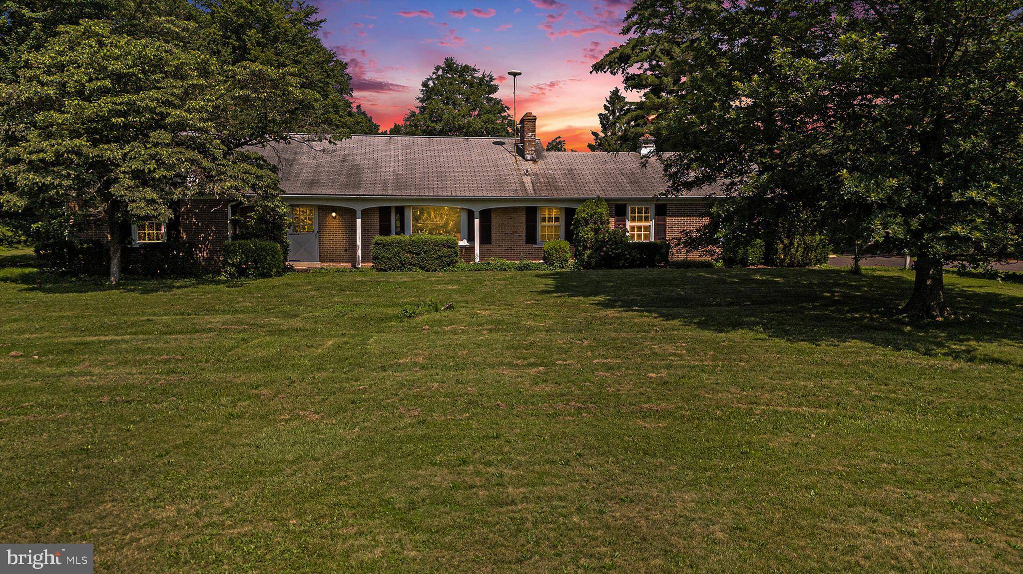 2218 UPPER STUMP RD, Perkasie, PA 18944