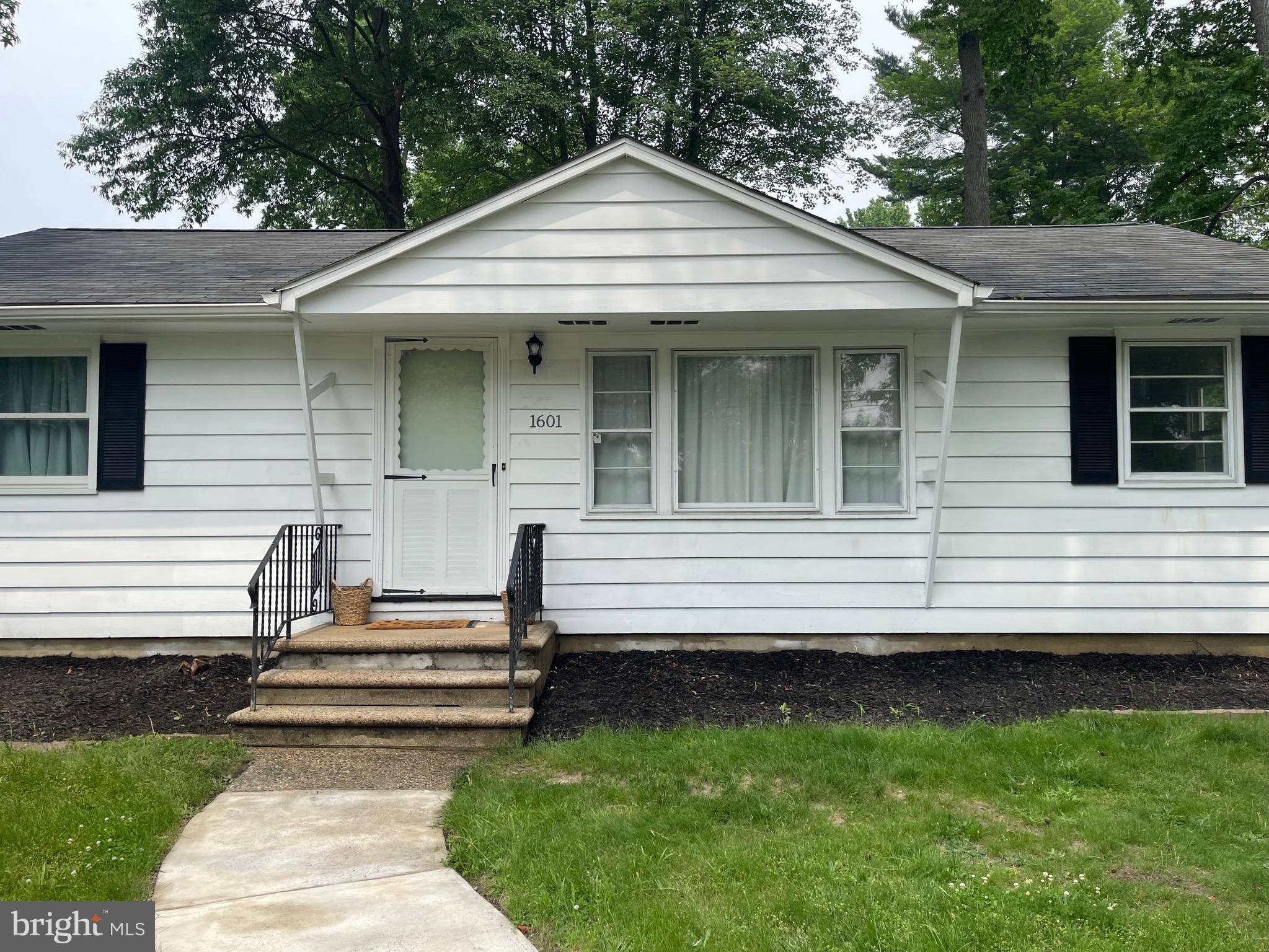1601 S BURNT MILL RD, Voorhees, NJ 08043