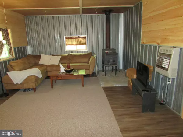 Snow Shoe, PA 16874,293 SNOW SHOE MOUNTAIN FOREST RD