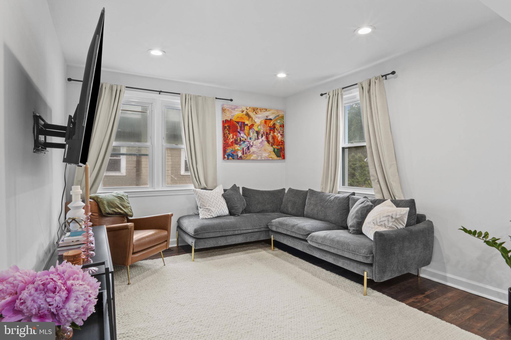 Capitol Heights, MD 20743,5117 DUEL PL