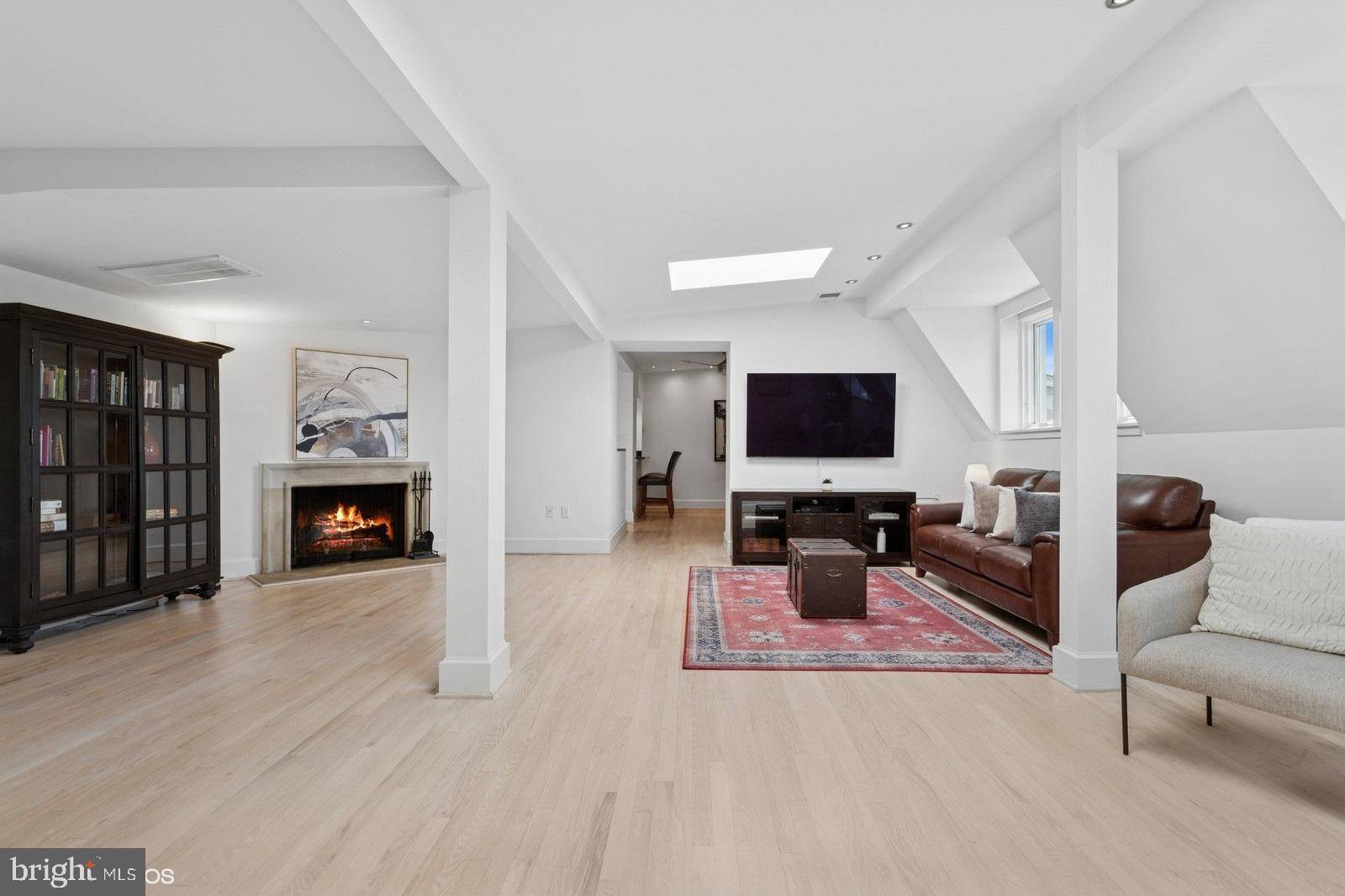 Washington, DC 20009,1915 CALVERT ST NW #500