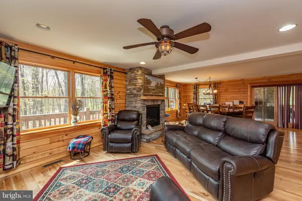 Mc Henry, MD 21541,45 MARBLE WAY