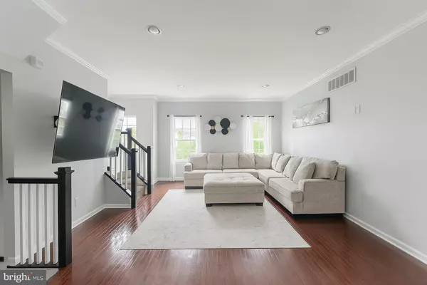 Deptford, NJ 08096,532 BOXWOOD LN