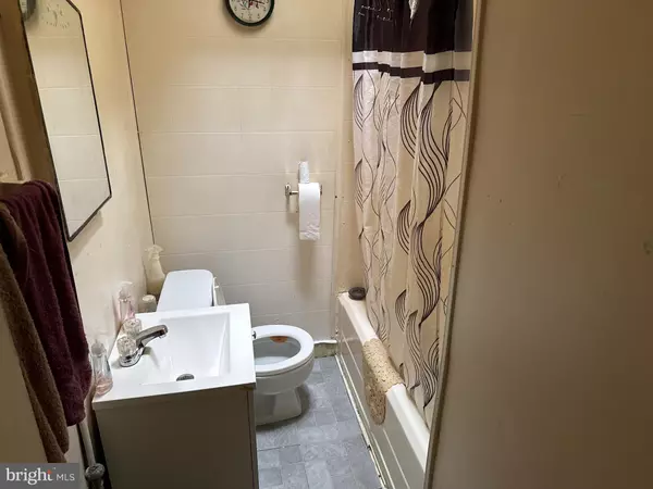 Baltimore, MD 21223,2853 W MULBERRY ST