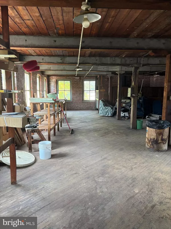 Reading, PA 19602,246 S 3RD ST