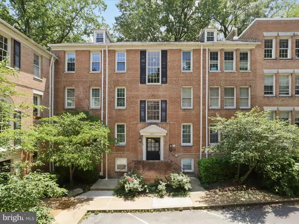 Washington, DC 20008,2721 ORDWAY ST NW #5