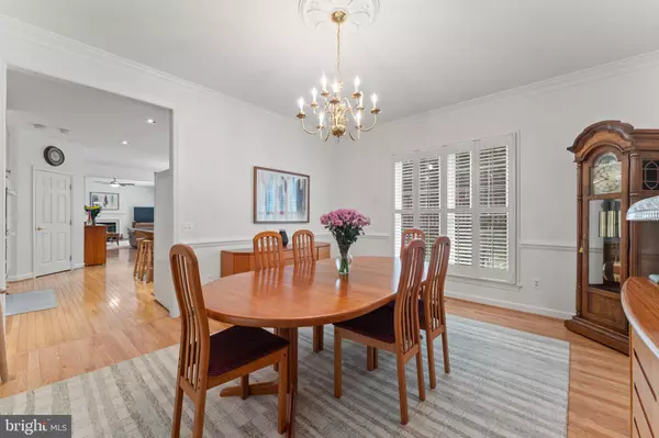 Springfield, VA 22150,6847 CREEK CREST WAY