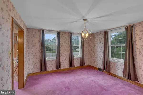 Philadelphia, PA 19111,7708 FERNDALE ST